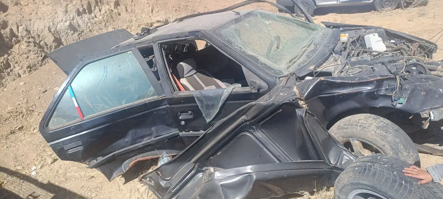 ماشین تصادفی پژو جی ال ایکس|خودرو سواری و وانت|الیگودرز, |دیوار