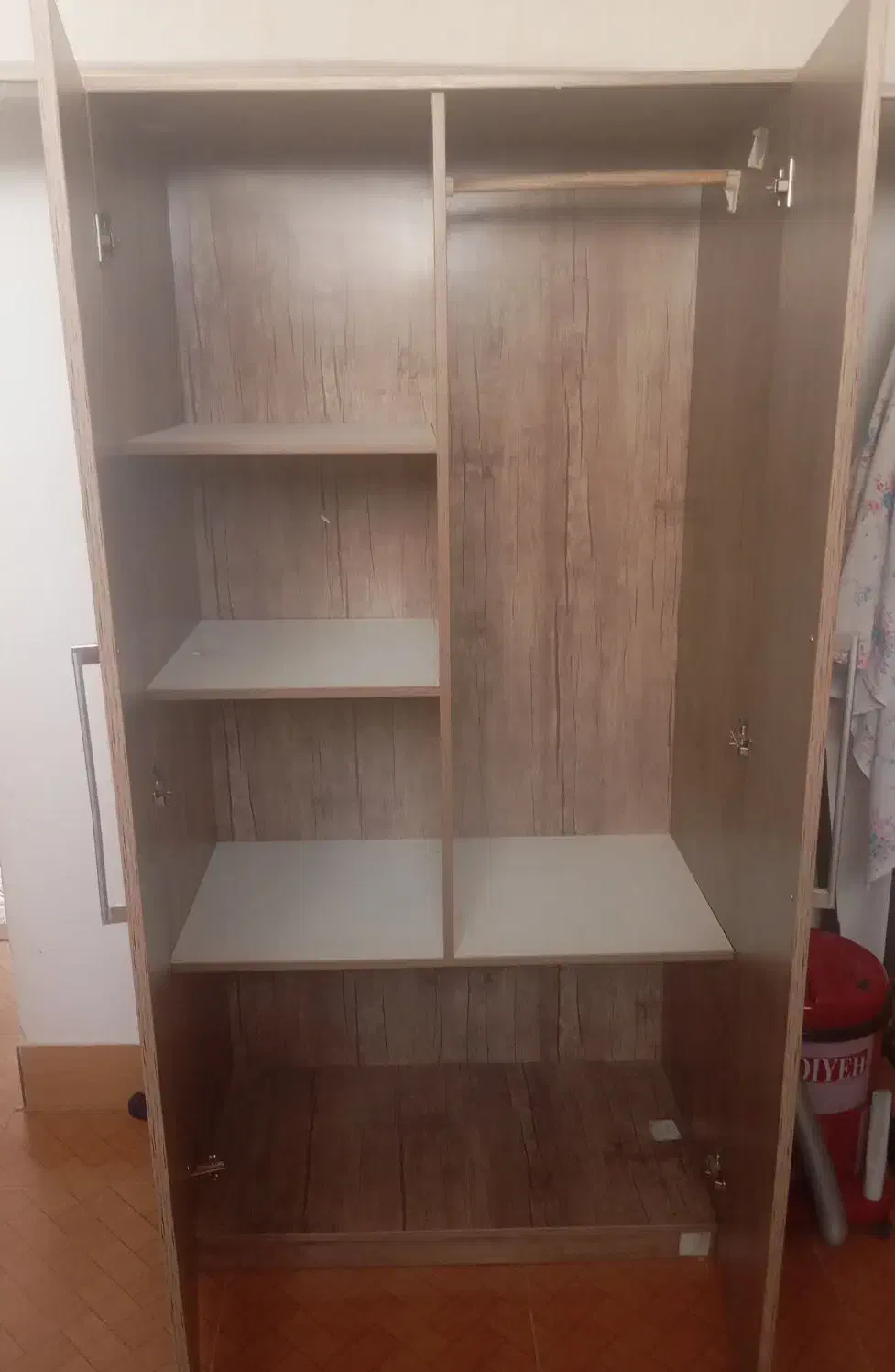 کمد لباسی|جاکفشی، کمد، دراور|اصفهان, جاوان|دیوار