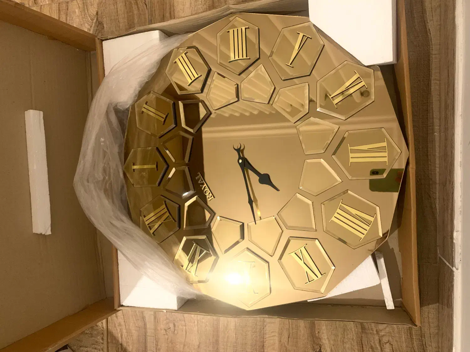 ساعت در حد نو|ساعت دیواری و تزئینی|رشت, دیانتی|دیوار