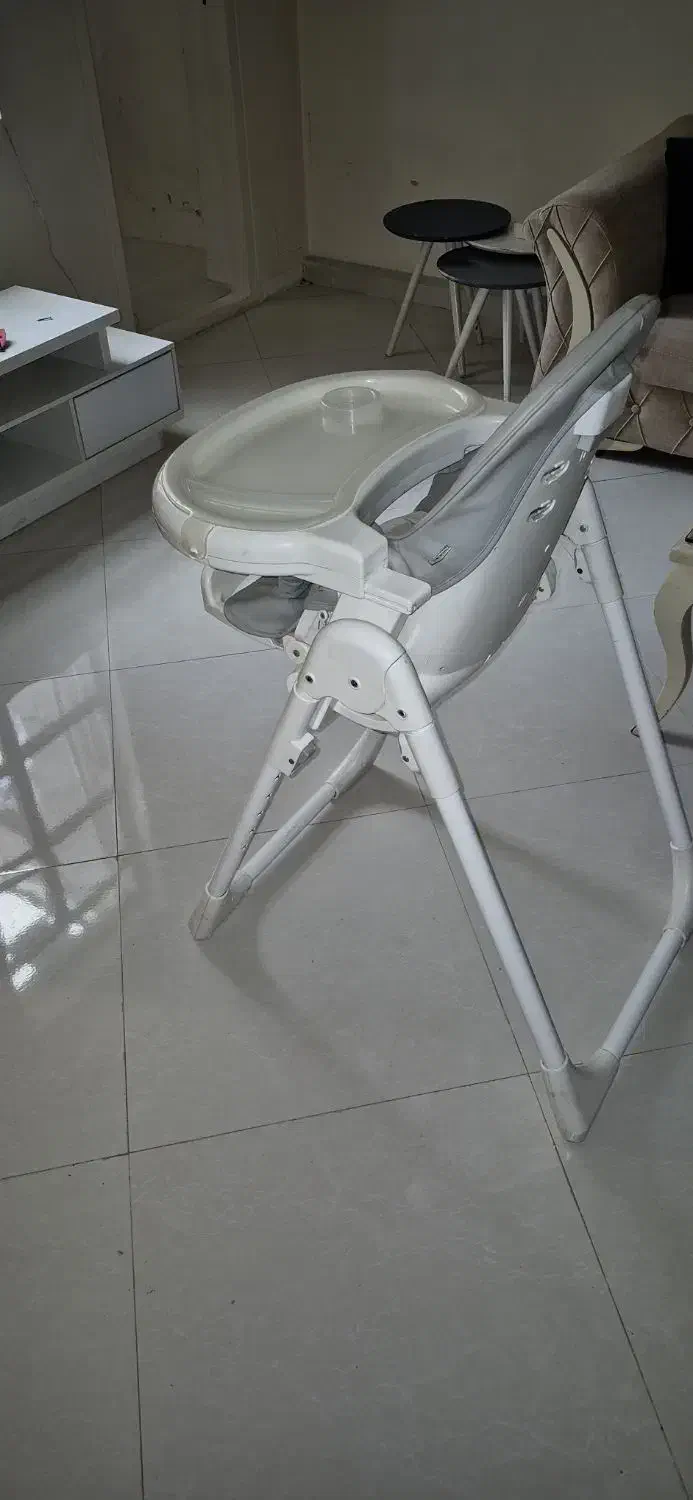 روروئک و صندلی غذای کودک دلیجان|تخت و صندلی بچه|تهران, هفت حوض|دیوار