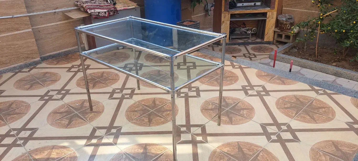 میز شیشه ای دو طبقه پایه استیل|بوفه، ویترین، کنسول|شیراز, شهرک والفجر|دیوار