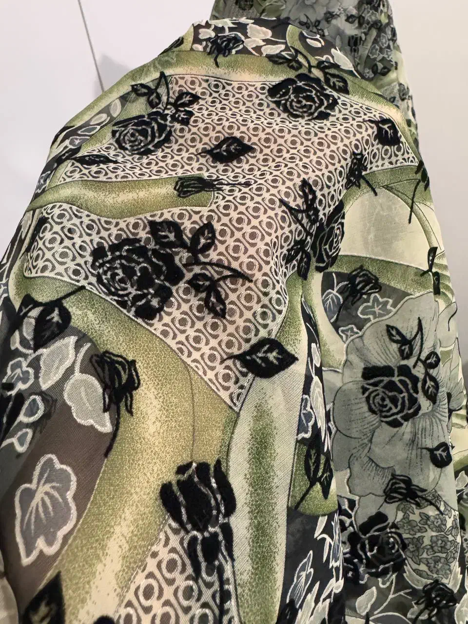 تعدادی چادر مجلسی، بوت، کفش ،توستر|کیف، کفش، کمربند|قزوین, |دیوار