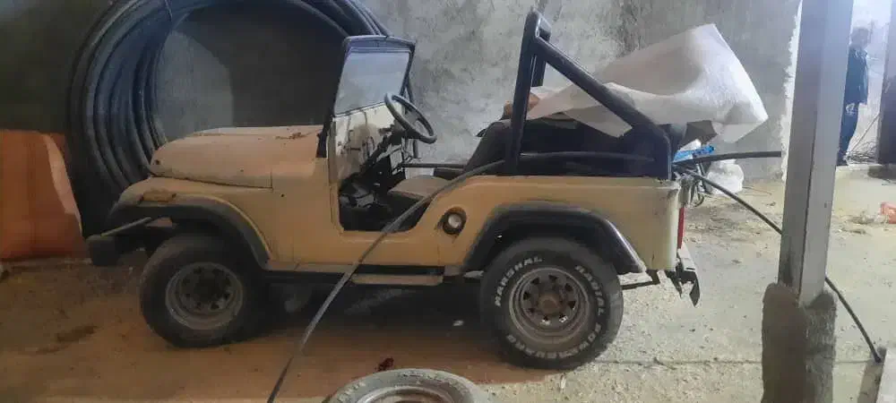 جیپ کروک|خودرو کلاسیک|زاغه, |دیوار