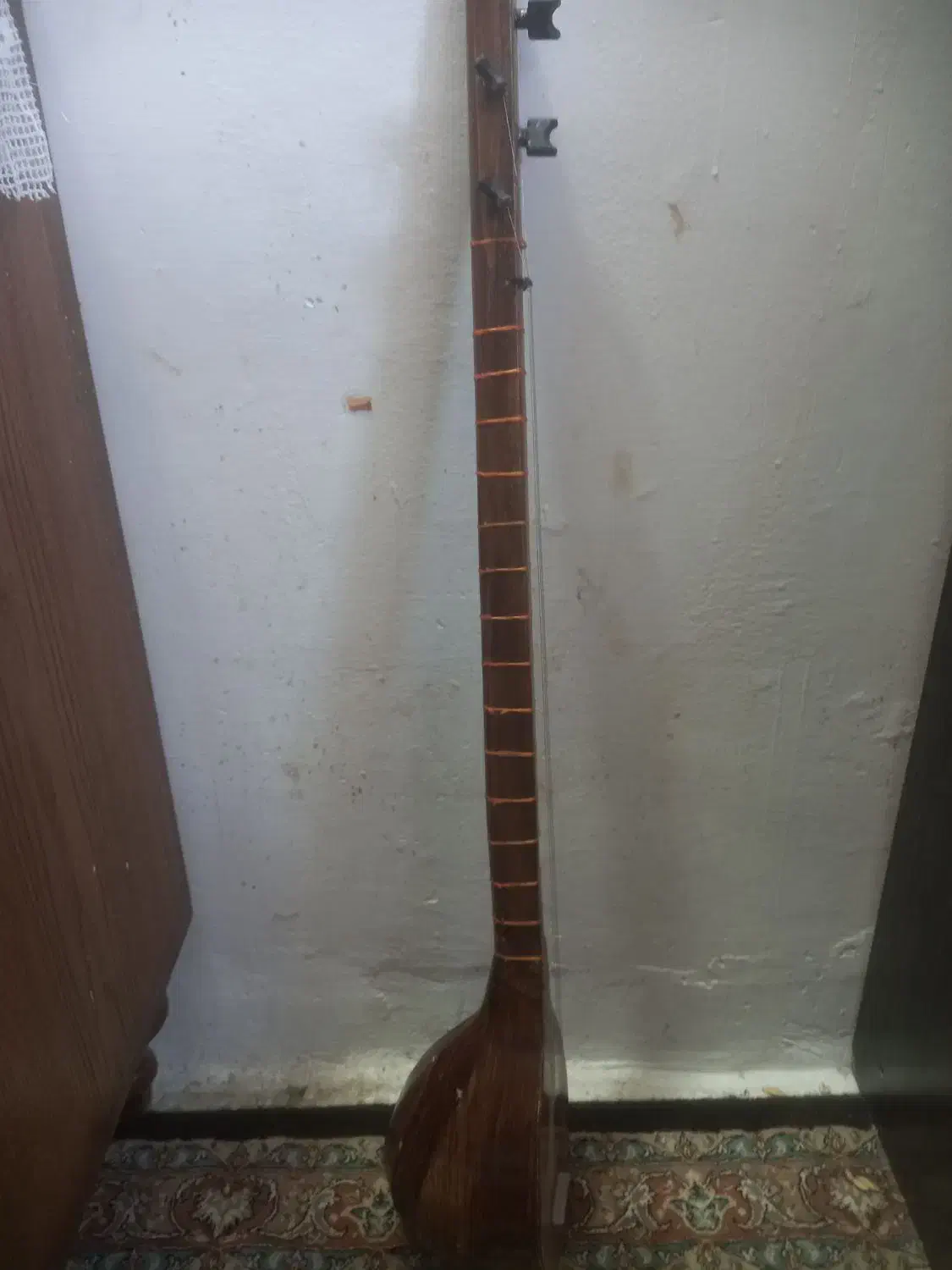 ۳تار|سازهای سنتی|زاهدان, |دیوار