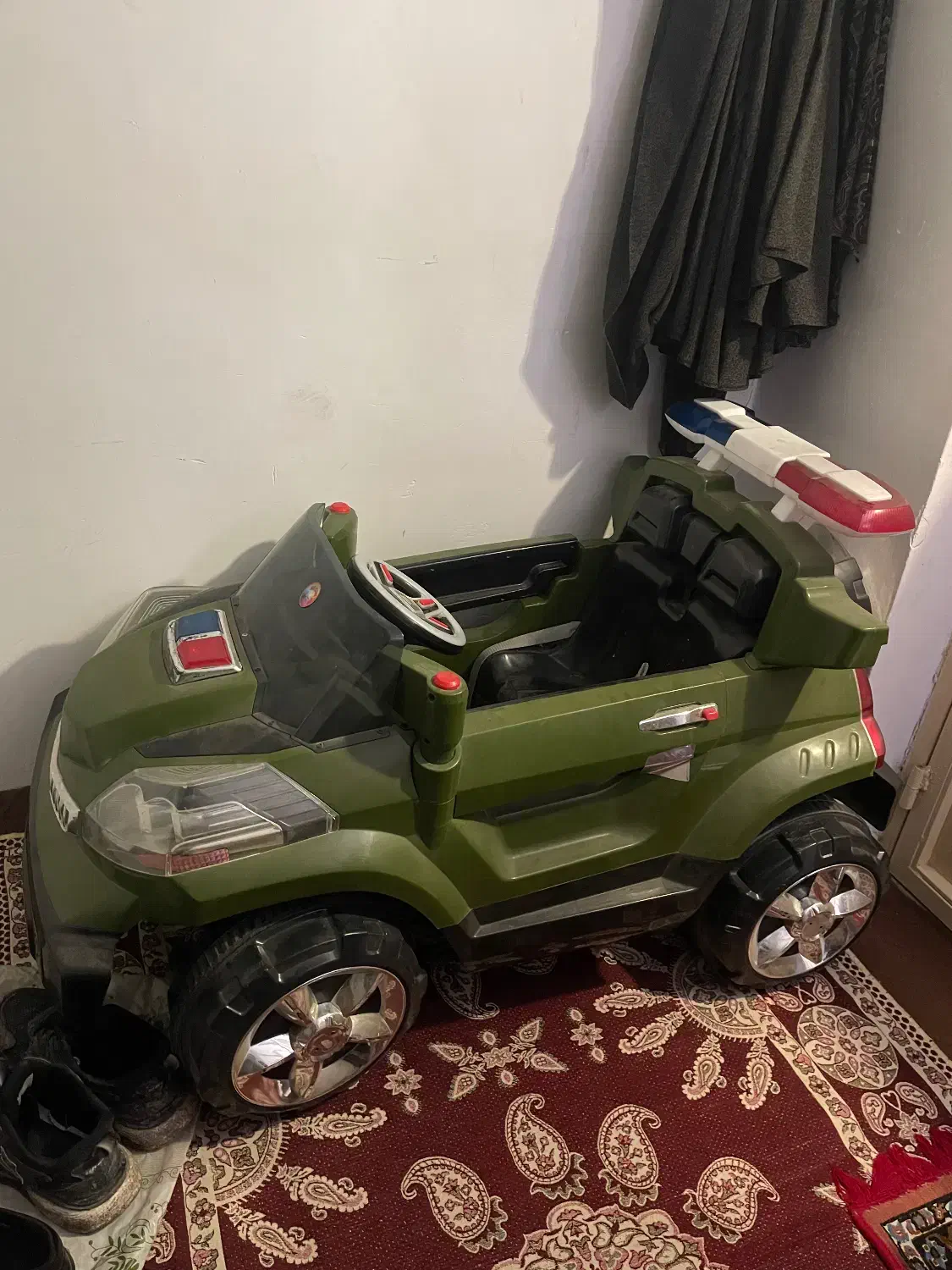 ماشین شارژی کودکانه|اسباببازی|خوی, |دیوار