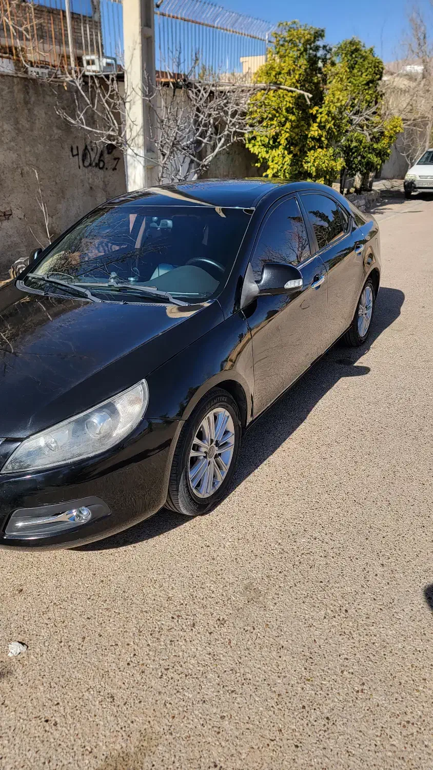 جک J5 اتومات|خودرو سواری و وانت|صدرا-فارس, فاز ۱|دیوار