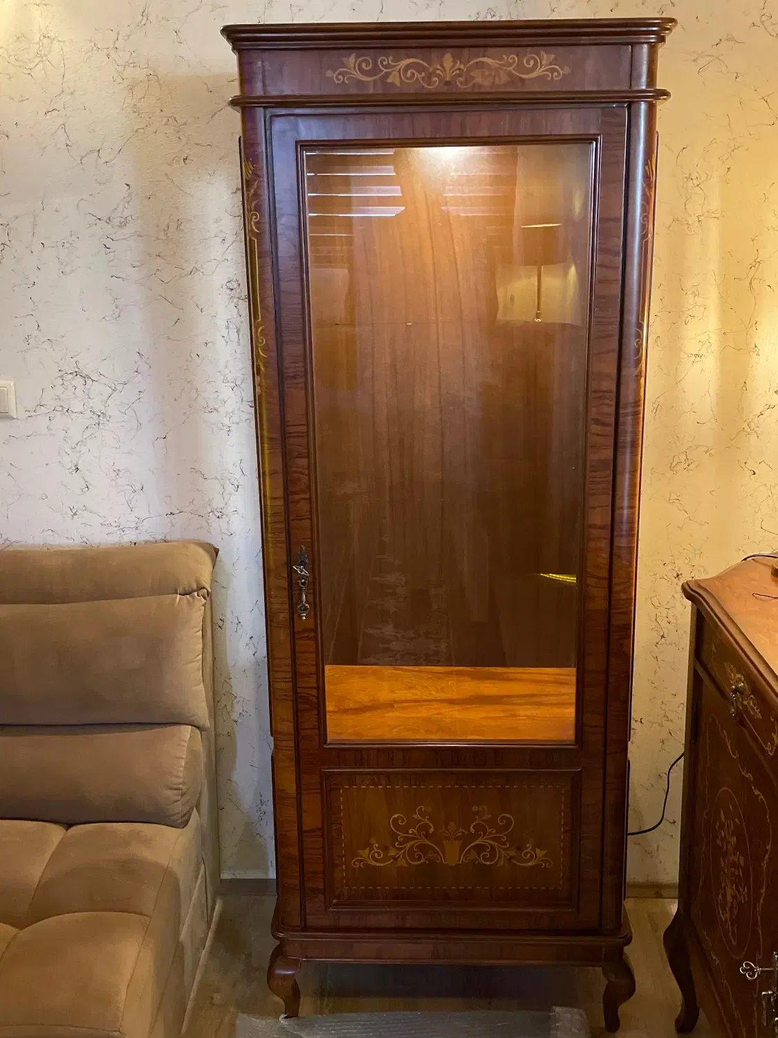 بوفه آنتیک|بوفه، ویترین، کنسول|شیراز, زرگری|دیوار