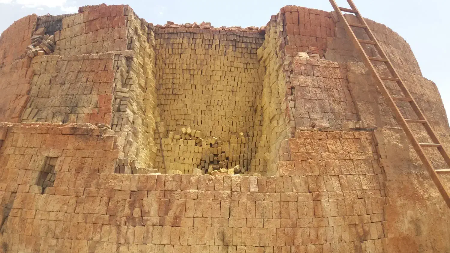 تحویل آجروماسه باقیمت وکیفیت مناسب|مصالح و تجهیزات ساختمان|سبزوار, قصبه شرقی|دیوار