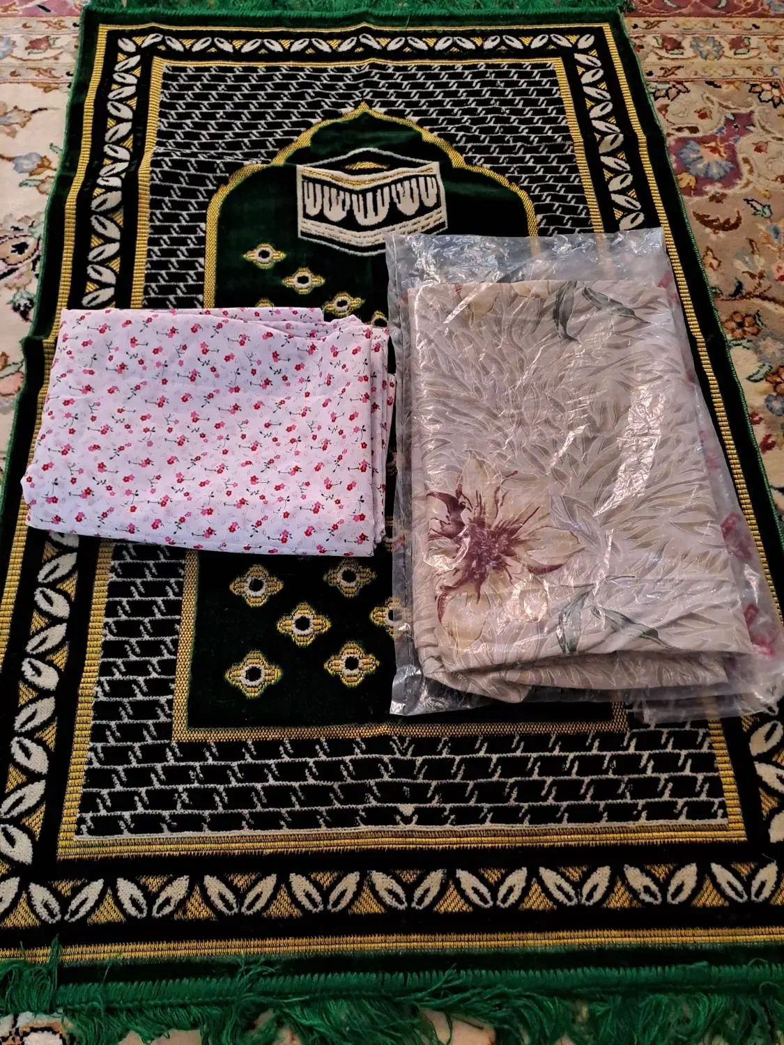 چادری وسجاده نو آکبند|لباس|تبریز, |دیوار