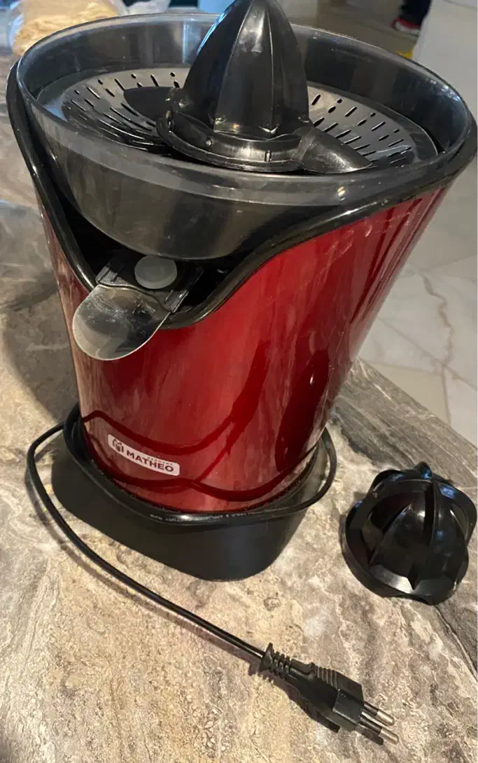 آب مرکبات گیری متیو با دو‌سری متفاوت|آبمیوه‌گیر و آب‌مرکبات‌گیر|هشتگرد, فاز ۲ مهستان|دیوار