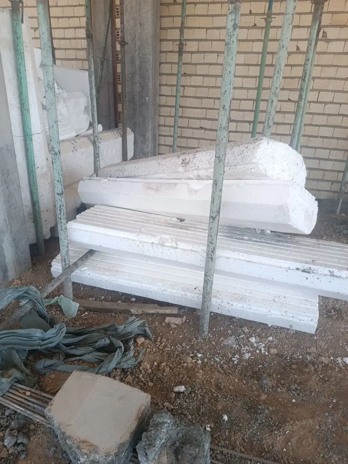 تعدادی فوم به فروش میرسد|مصالح و تجهیزات ساختمان|سیرجان, |دیوار