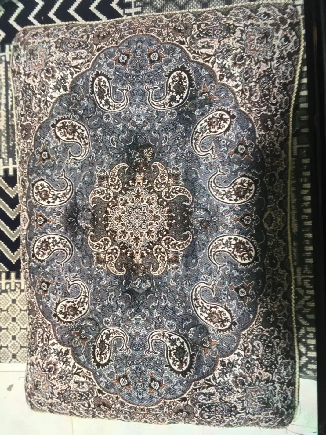 پشتی ترمه|پشتی|یزد, |دیوار