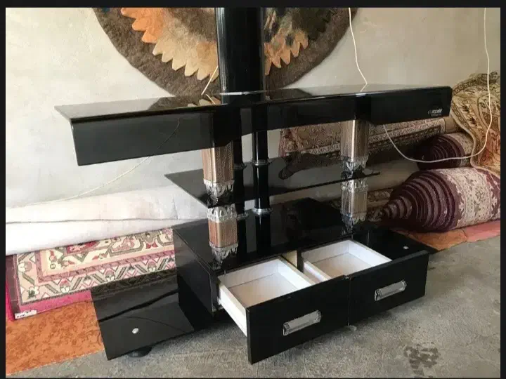 میز سالم است|میز تلویزیون|لردگان, |دیوار