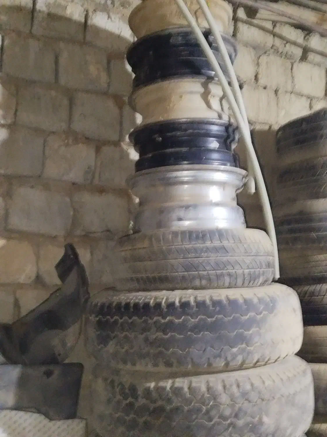 تایر و رینگ|قطعات یدکی و لوازم جانبی|نقده, |دیوار