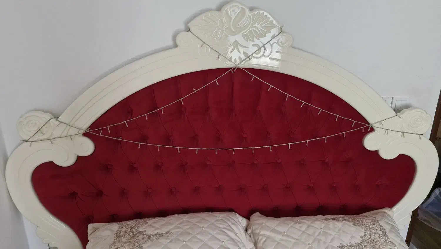 سرویس خواب کلاسیک تخت، میز آرایش، صندلی، پاتختی|تخت و سرویس خواب|تهران, اکباتان|دیوار