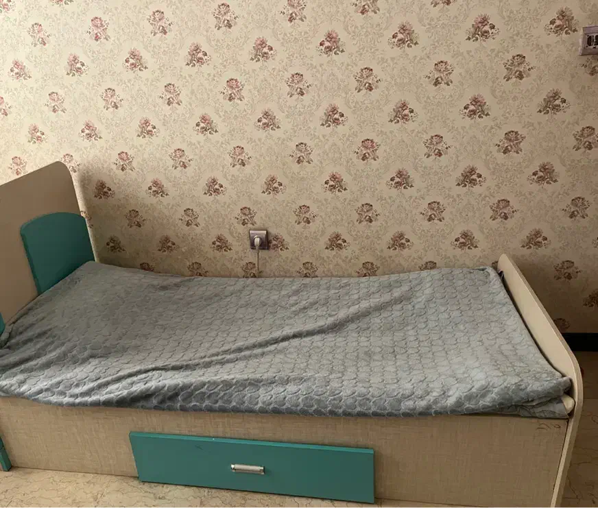 تخت کودک و دراور و میزارایش کشودار|تخت و سرویس خواب|تهران, ارم|دیوار