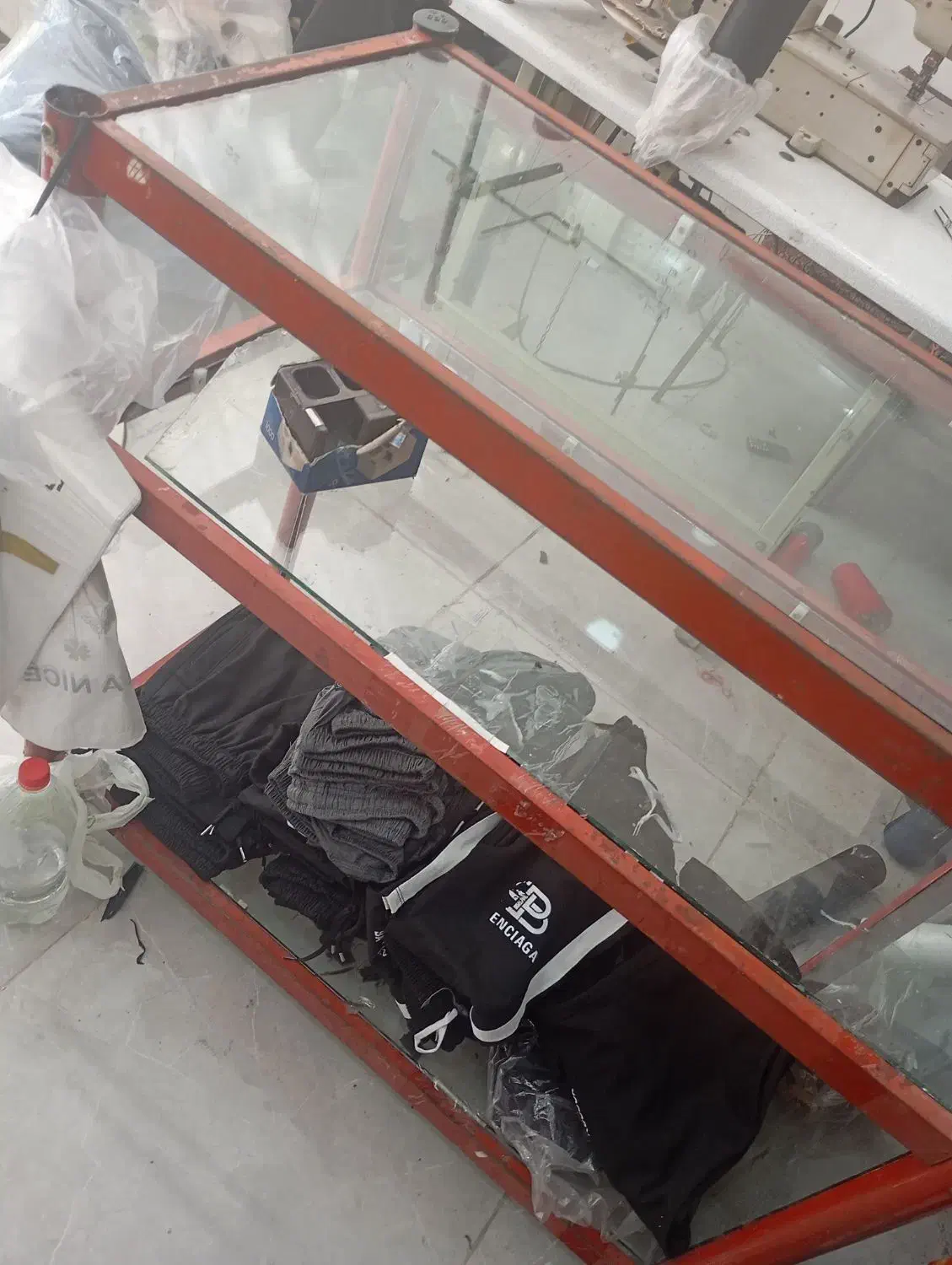 ویترین ۱متر‌ در ۴۵ سانت|بوفه، ویترین، کنسول|قم, شاه ابراهیم|دیوار