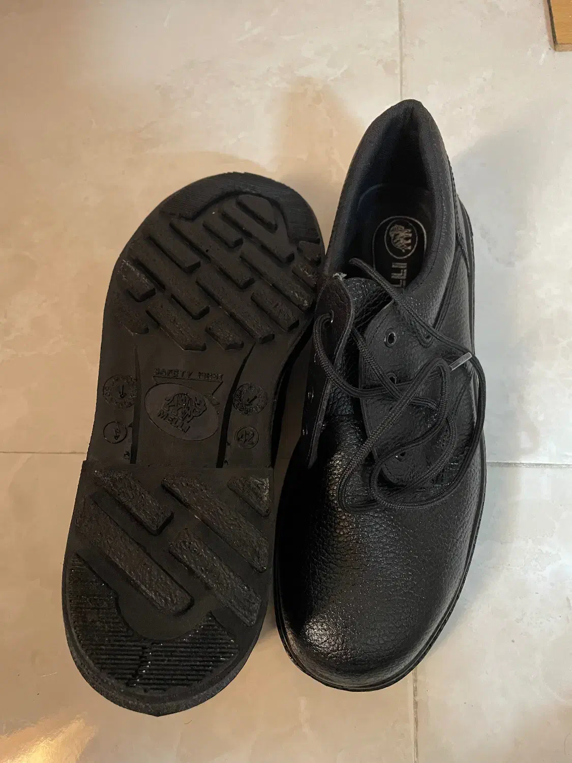 کفش ایمنی عایق نیم بوت کار لباس فرم لباس کار|کیف، کفش، کمربند|تهران, شهرک صدرا|دیوار