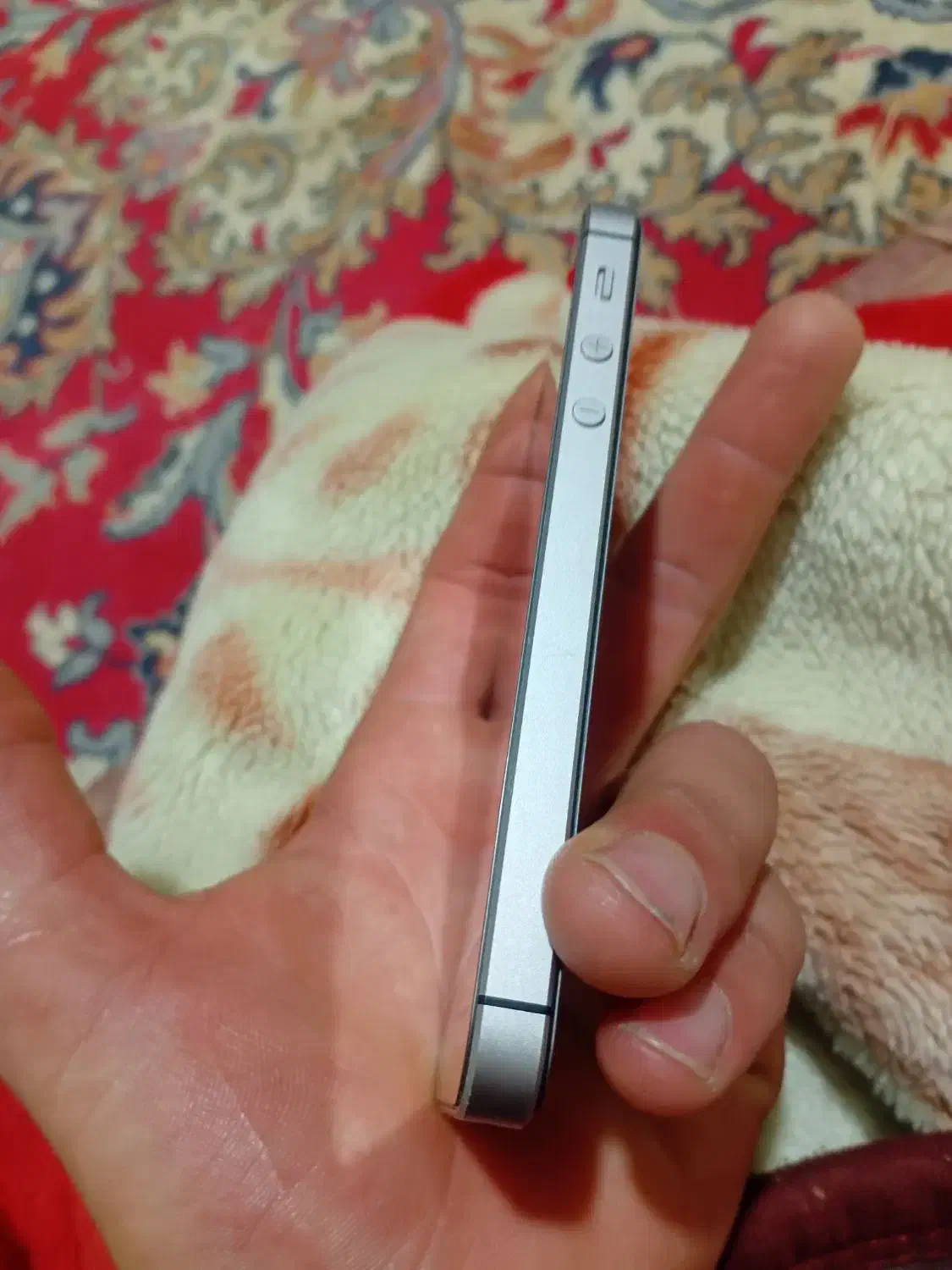 ایفون se 2016|موبایل|شیراز, قلات|دیوار