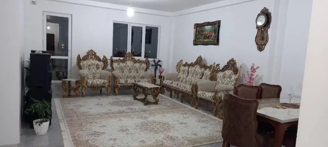 طبقه 5تک واحدی فول|فروش آپارتمان|نمین, |دیوار