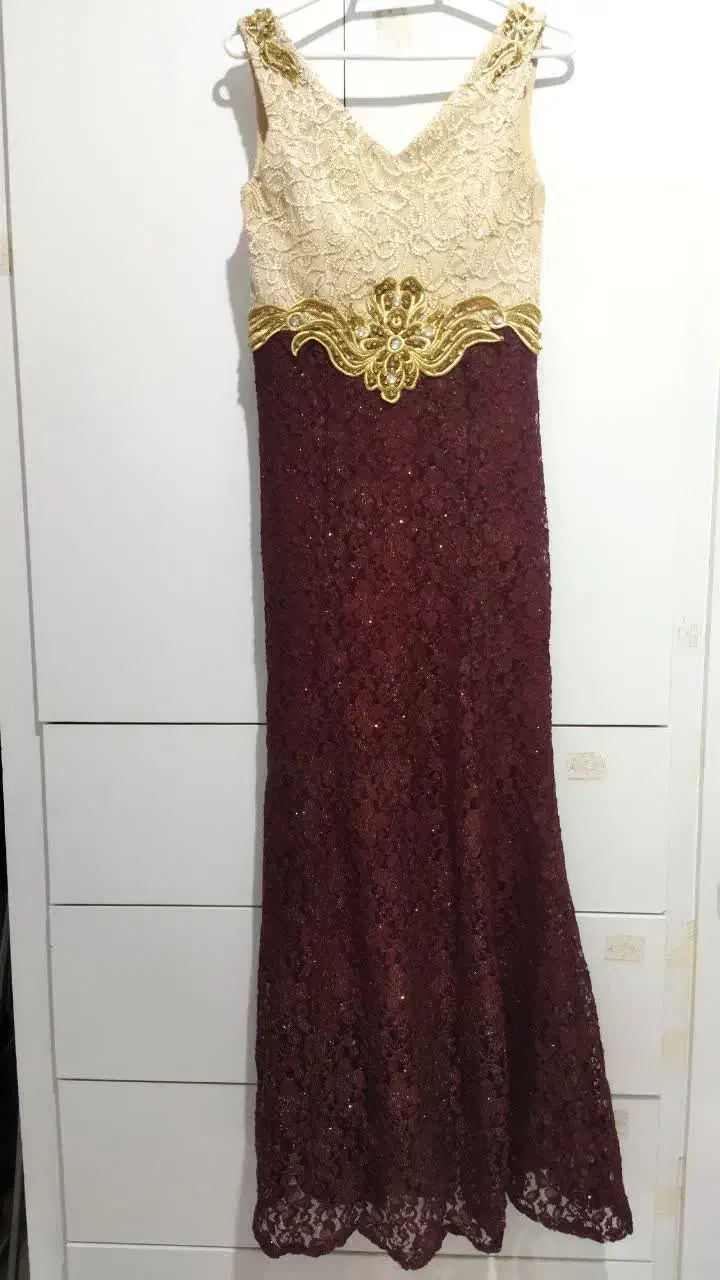 لباس مجلسی|لباس|اسفراین, |دیوار