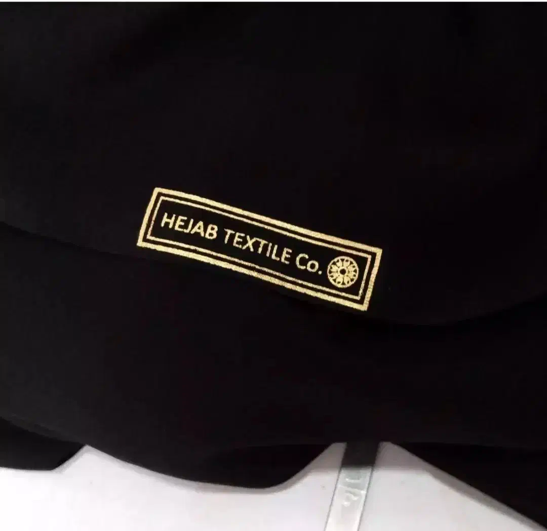 یک قواره چادر مشکی،درجه یک|لباس|ساری, |دیوار