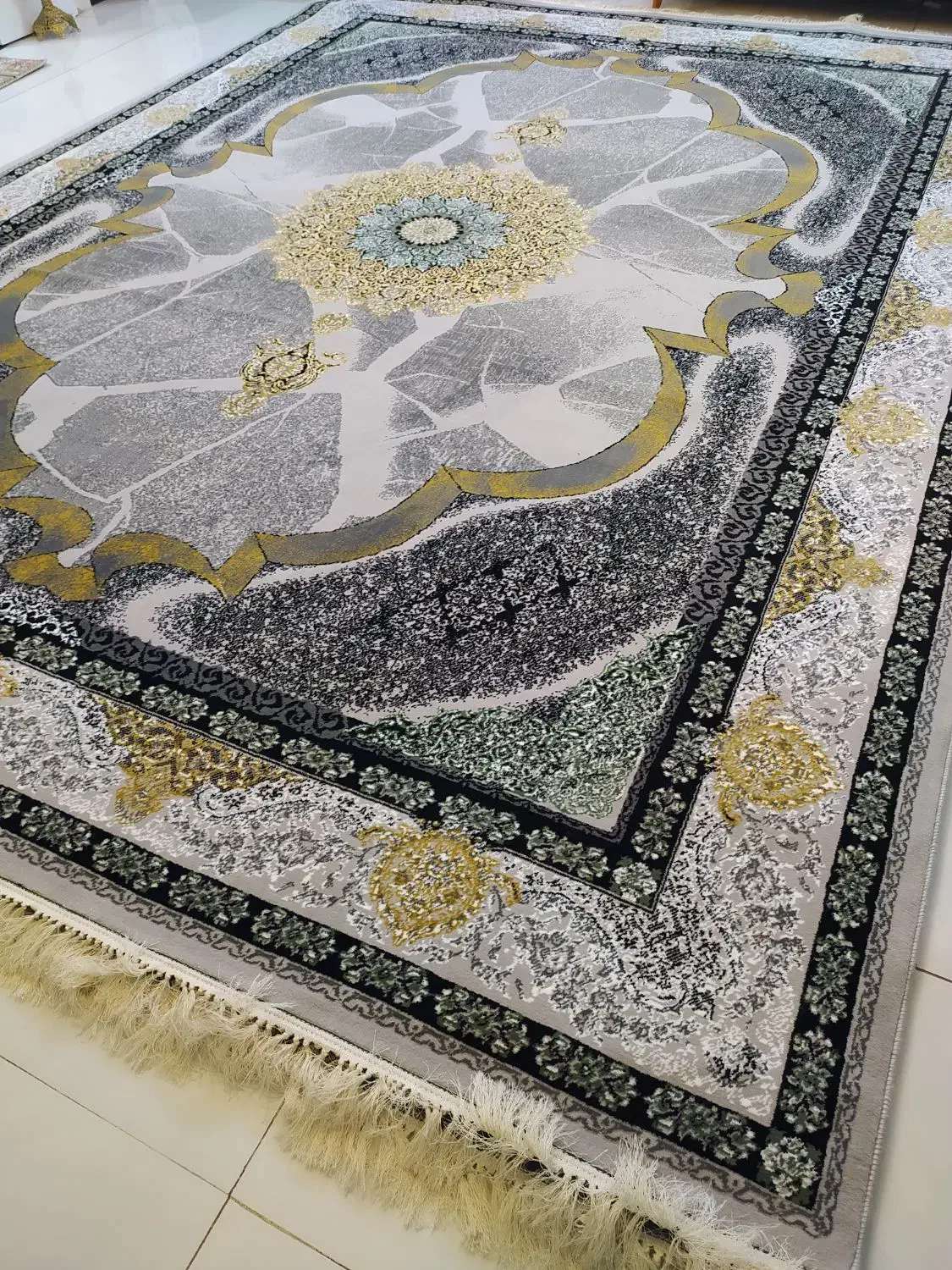 فرش 12متری 440شانه B c F ا،نو نو|فرش|نهاوند, |دیوار