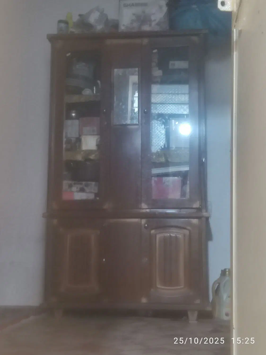 کمد ایستاده|بوفه، ویترین، کنسول|زهک, |دیوار