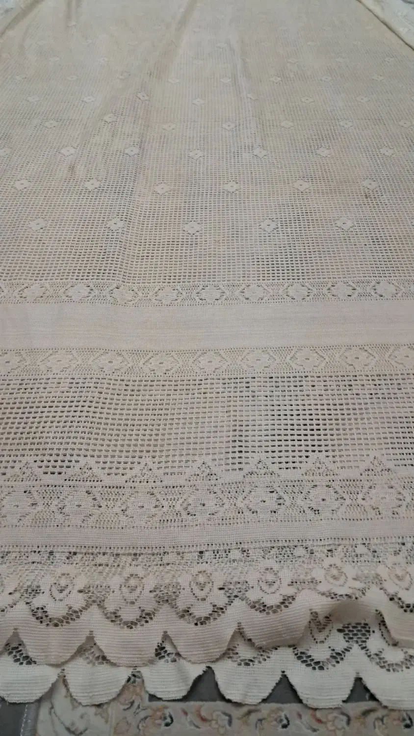 پرده|پرده، رانر، رومیزی|قم, قلعه کامکار|دیوار