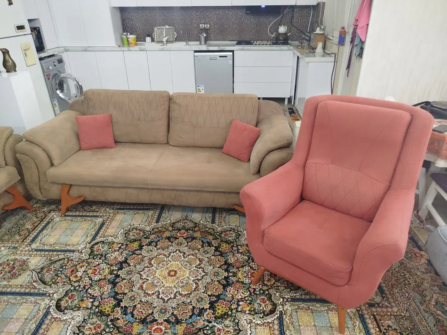 مبل راحتی|مبلمان خانگی و میز عسلی|مشهد, مقدم|دیوار