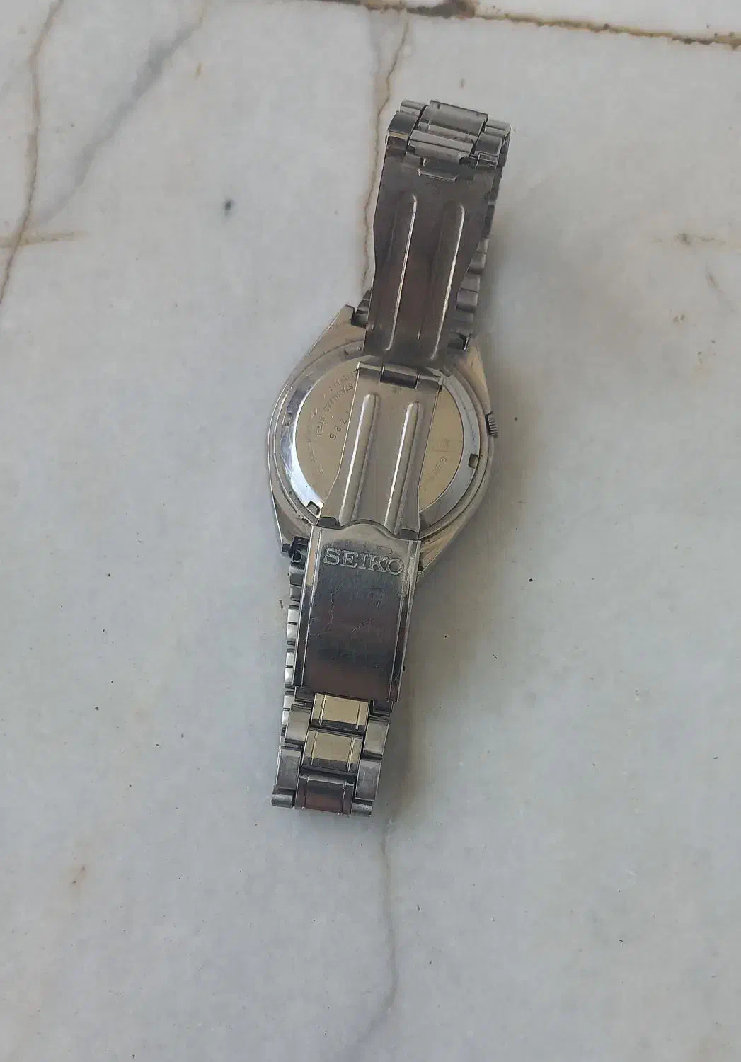 سیکو پنج|ساعت|گنبد کاووس, |دیوار