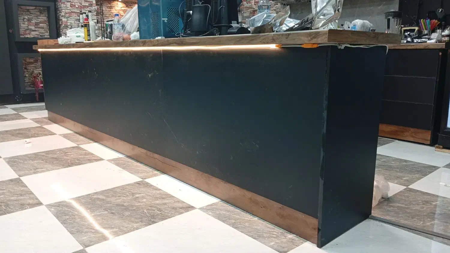 کابینت های گلاس مشکی مات|مصالح و تجهیزات ساختمان|جم, |دیوار