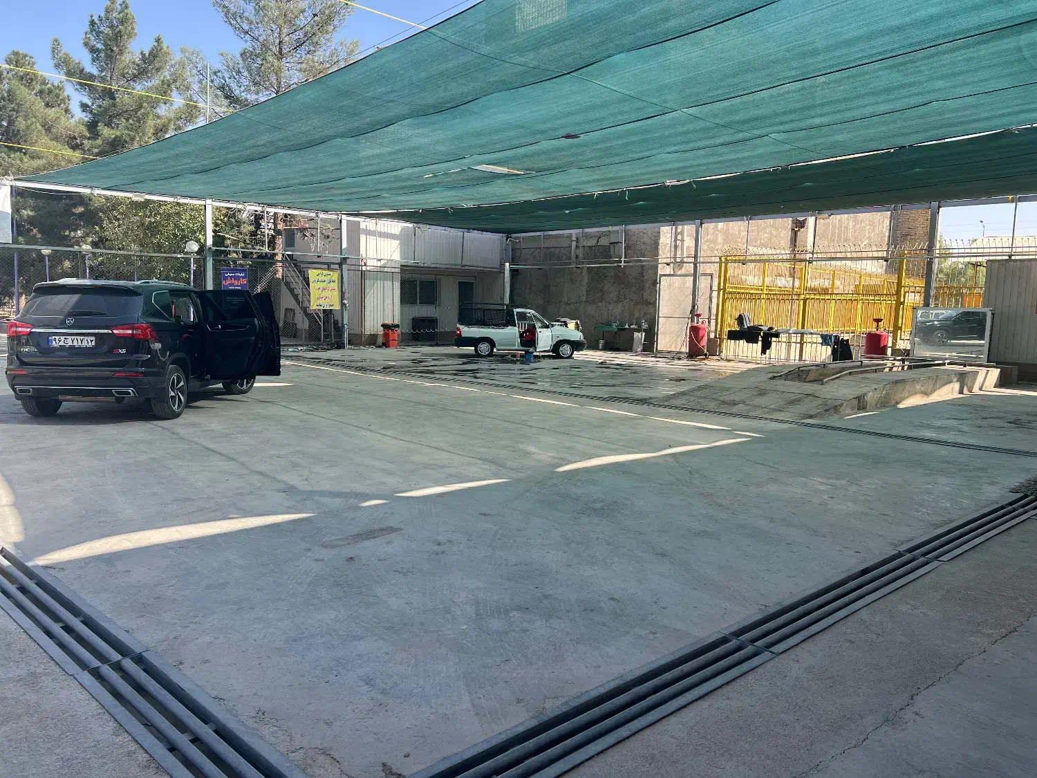 اجاره قسمتی از کارواش به خدمات خودرویی تمیز|اجارهٔ مغازه و غرفه|اصفهان, شهرک صنعتی جی|دیوار