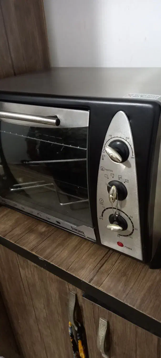 توستر|سایر لوازم برقی|رباط‌کریم, رباط‌کریم|دیوار