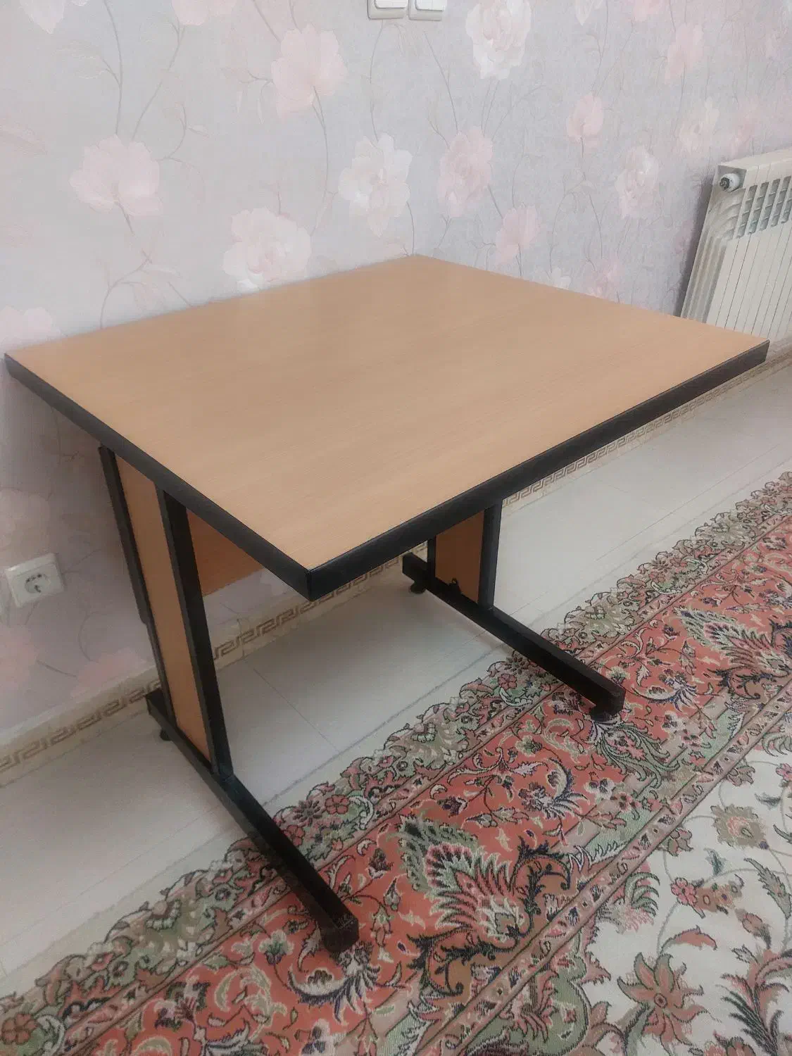 میز تحریز  (ام دی اف)|میز تحریر و کامپیوتر|تهران, فردوس|دیوار