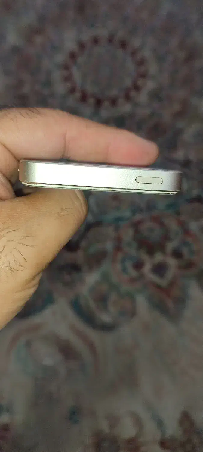 آیفون se|موبایل|مشهد, حسینآباد|دیوار