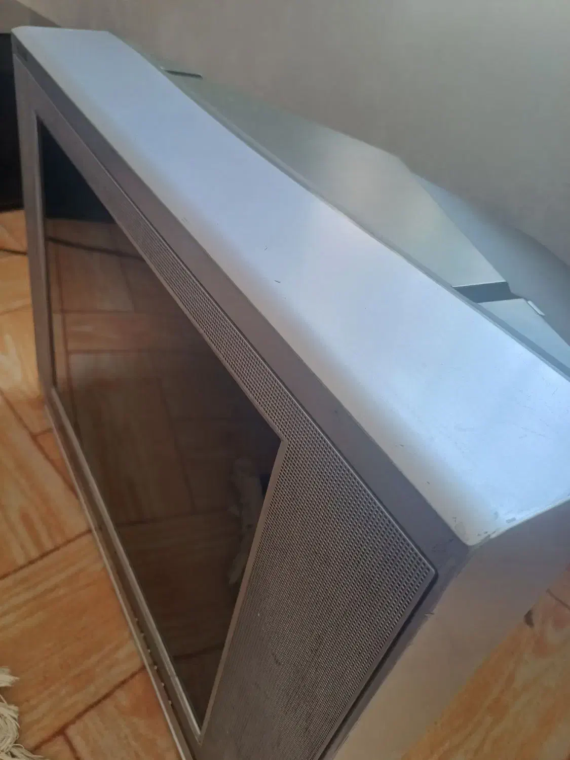 تلویزیون 20اینچ|تلویزیون و پروژکتور|شیراز, تل حسینآباد|دیوار