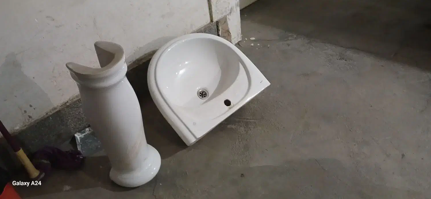 فروش روشویی همراه پایه|لوازم سرویس بهداشتی|سقز, |دیوار