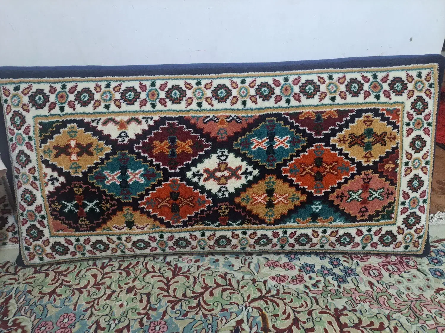 پشتی|پشتی|مشهد, بلال|دیوار