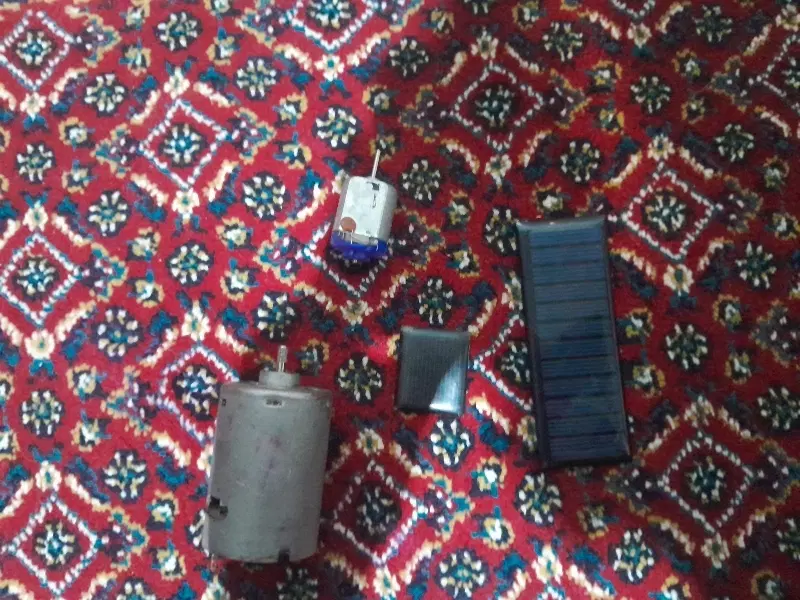 آرمیچر|اسباببازی|خمک, |دیوار