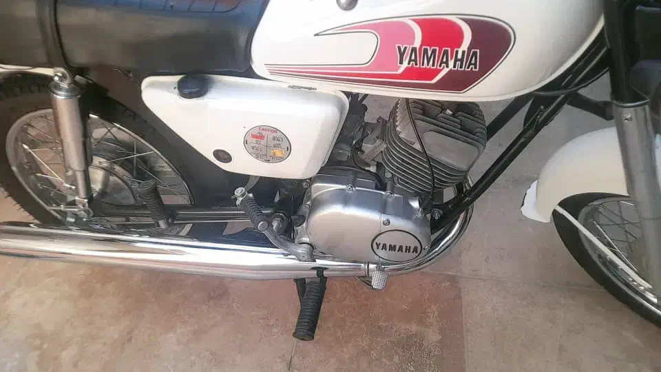 یاماها صفر خشک|موتورسیکلت|رشت, چله خانه|دیوار