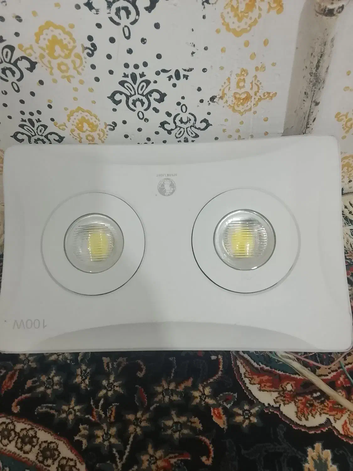 پروژکتور FLOoDLlGHT..100 w|تلویزیون و پروژکتور|تربت جام, میان جام|دیوار