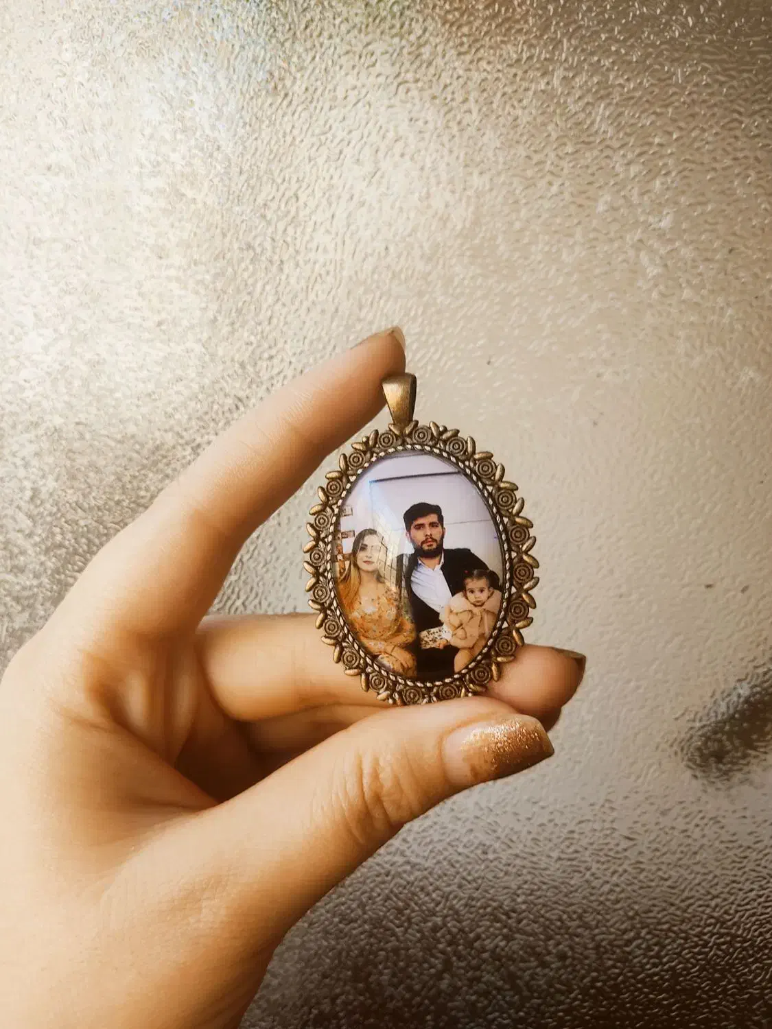 گردنبند برنز با عکس دلخواه قیمت اقتصادی|بدلیجات|سقز, |دیوار