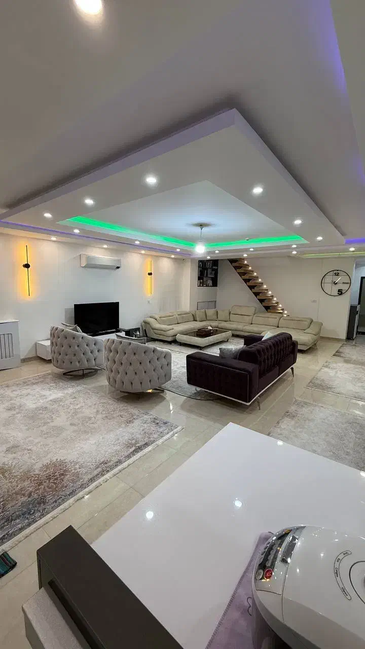 فروش پنت هاوس ۱۸۰ متری*دوبلکس شیک *حیاط بزرگ|فروش آپارتمان|نظرآباد, نظرآباد|دیوار