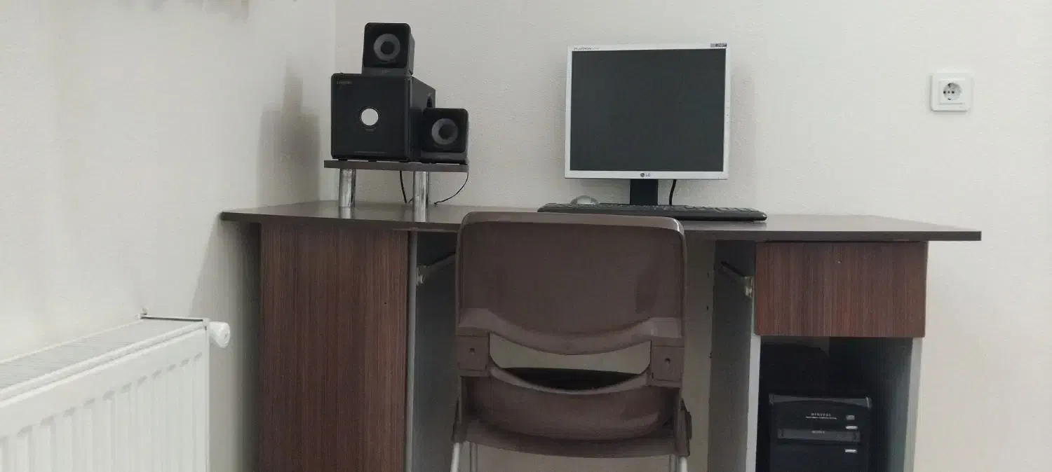 کامپیوتر همراه با سایر وسایل|رایانه رومیزی|شاهینشهر, شهرک امید|دیوار