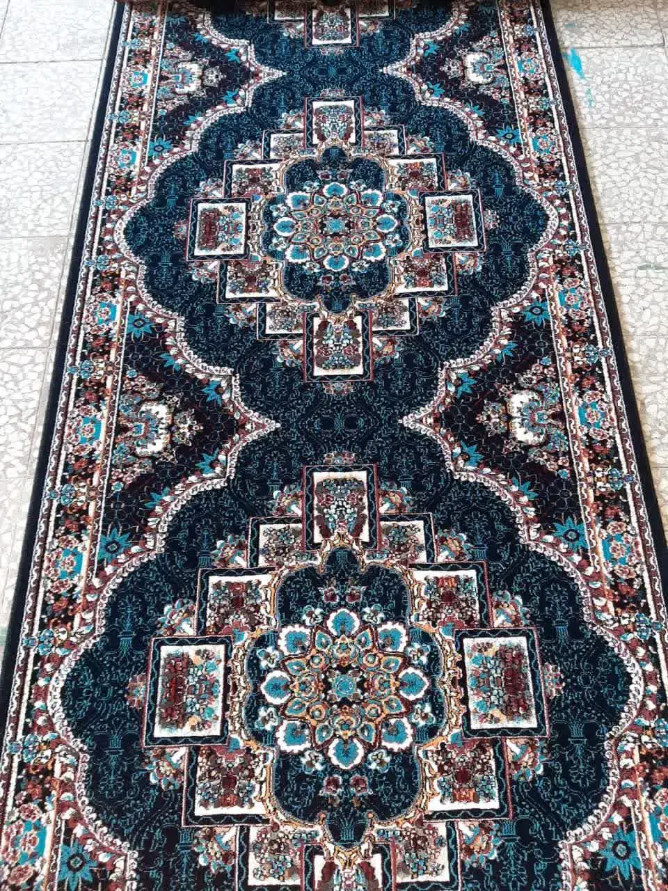 کناره فرش سرای اکبریان|فرش|قم, زاد|دیوار