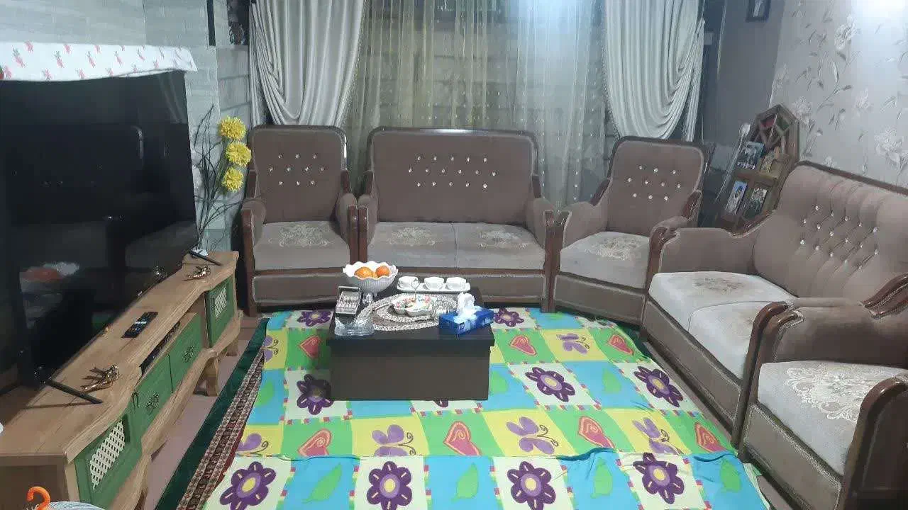 مبل کارکرده|مبلمان خانگی و میز عسلی|ری, دیلمان|دیوار