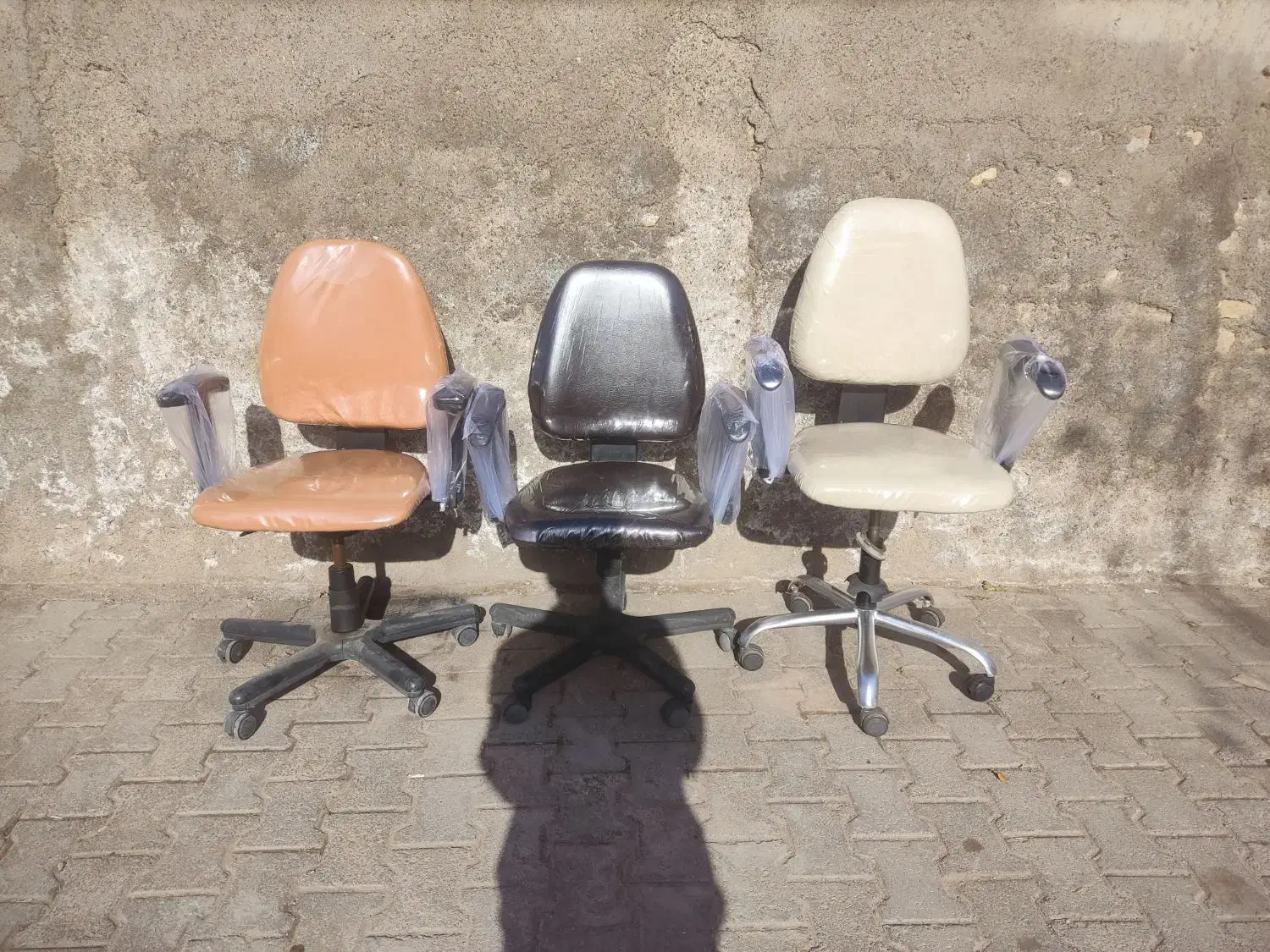 صندلی|صندلی و نیمکت|تربت جام, شهید غلام زاده|دیوار