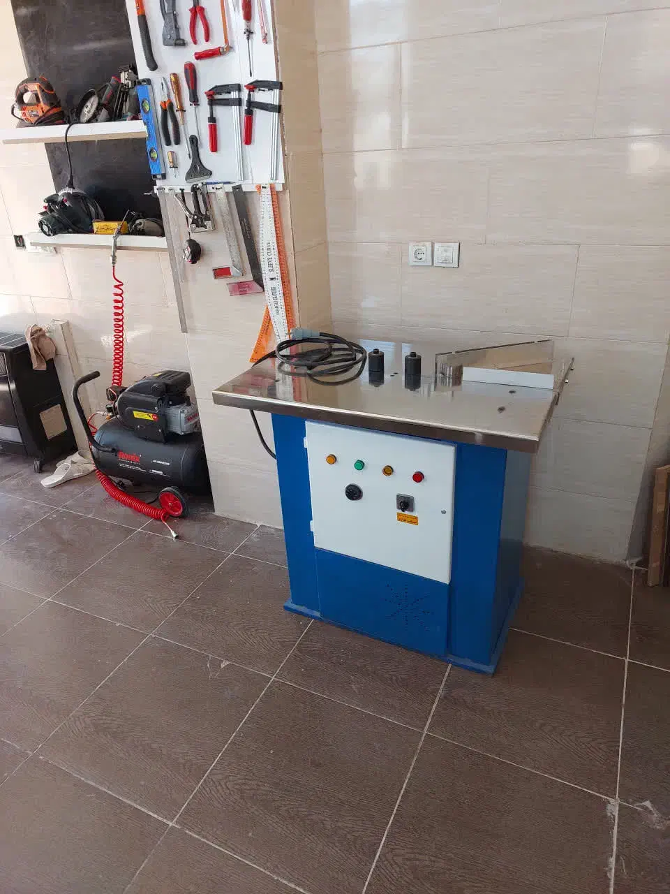 لبه چسپان نوار pvc|ماشینآلات صنعتی|صدرا-فارس, فاز ۲|دیوار