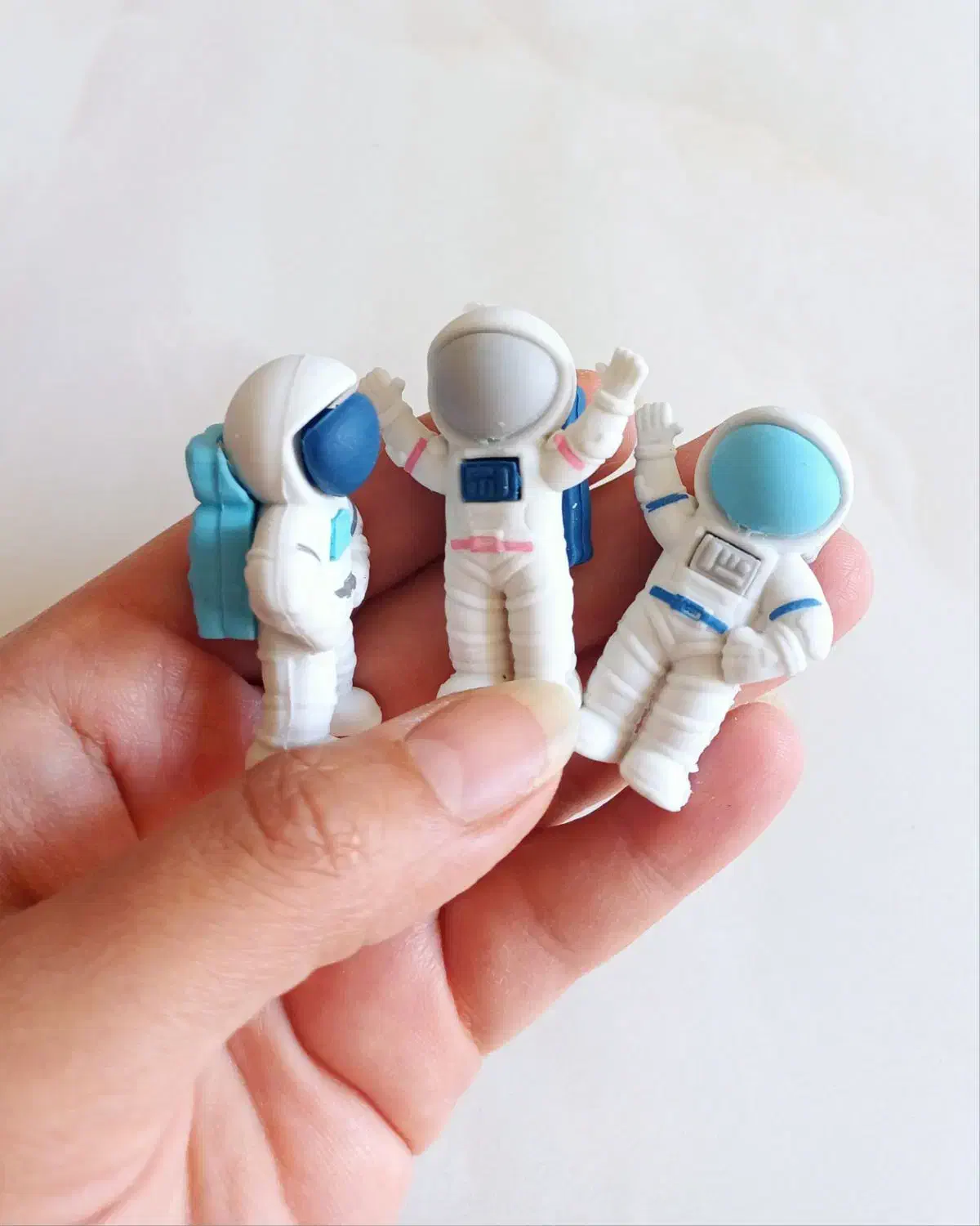 پاکن فضانورد پاکن کن فانتزی / گیفت حرف ف|لوازم التحریر|سنندج, |دیوار